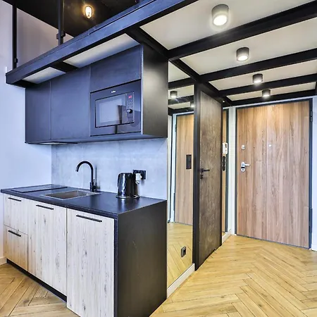 Prymasa Tysiaclecia 83a Loft By Perfect アパート